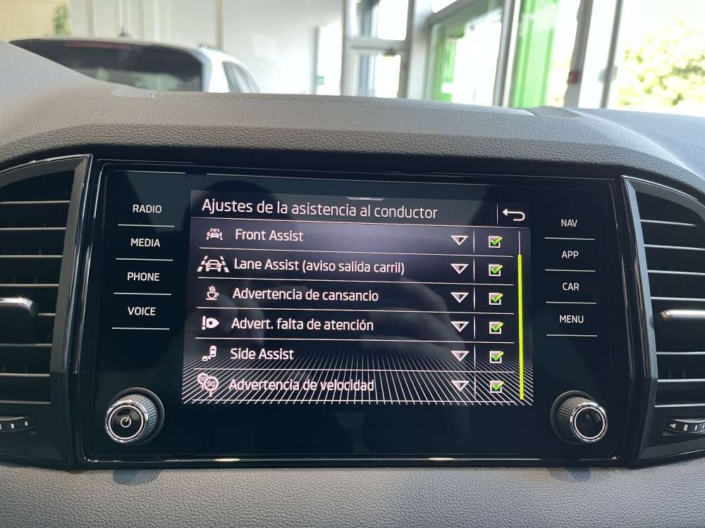 SKODA 