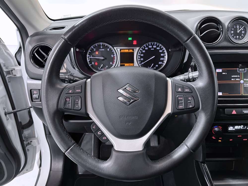 SUZUKI 
