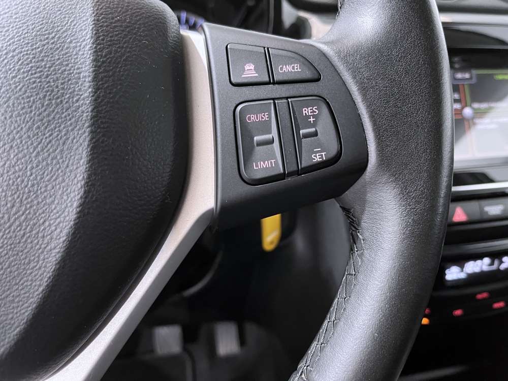 SUZUKI 