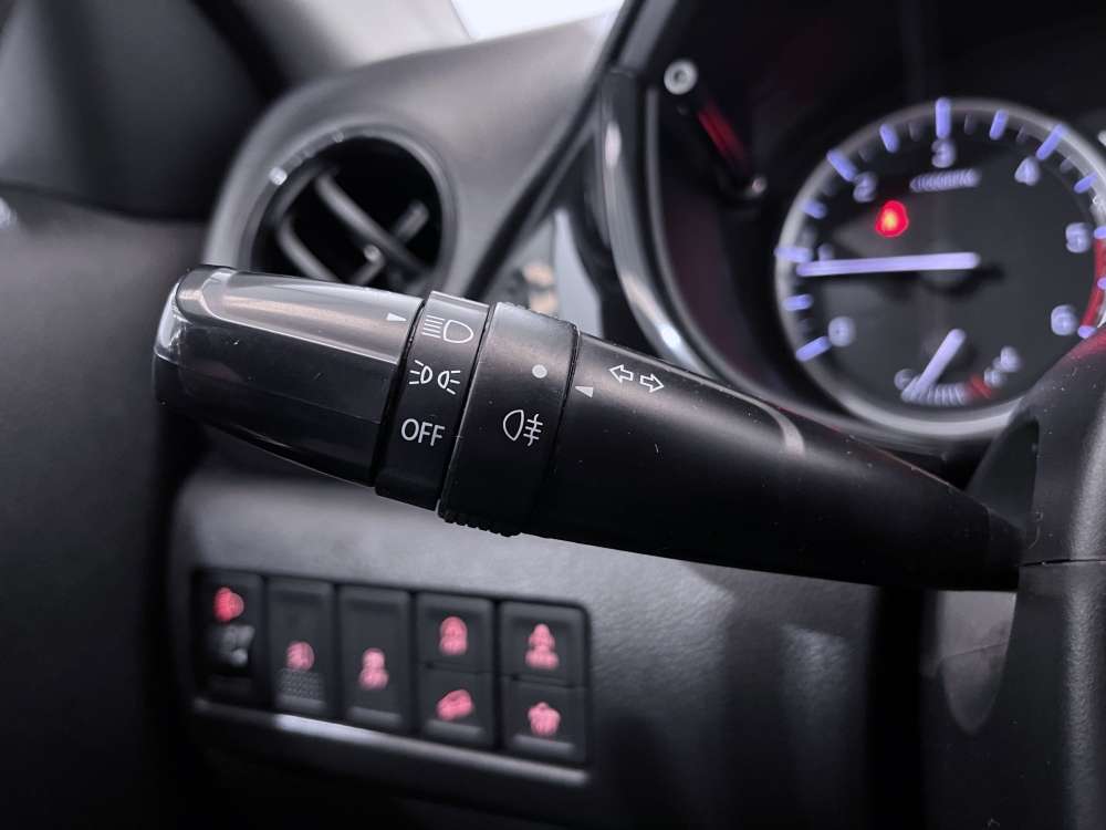 SUZUKI 