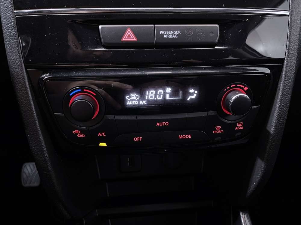 SUZUKI 