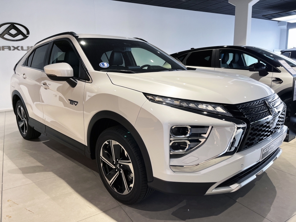MITSUBISHI 