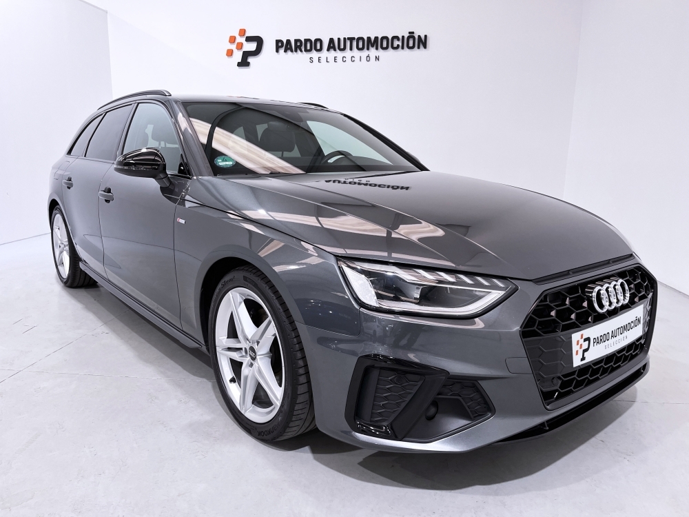 AUDI 