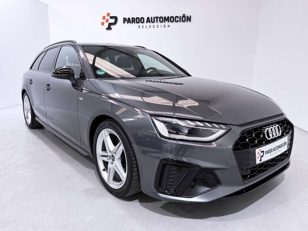 AUDI 