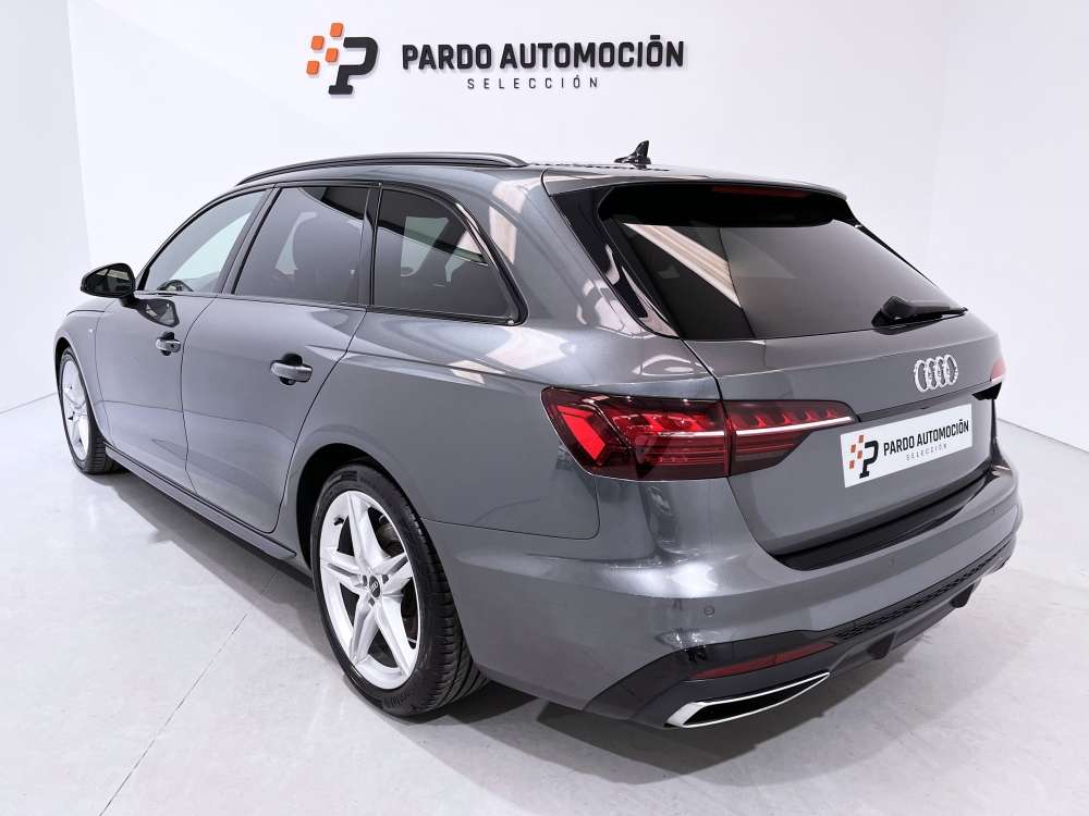 AUDI 