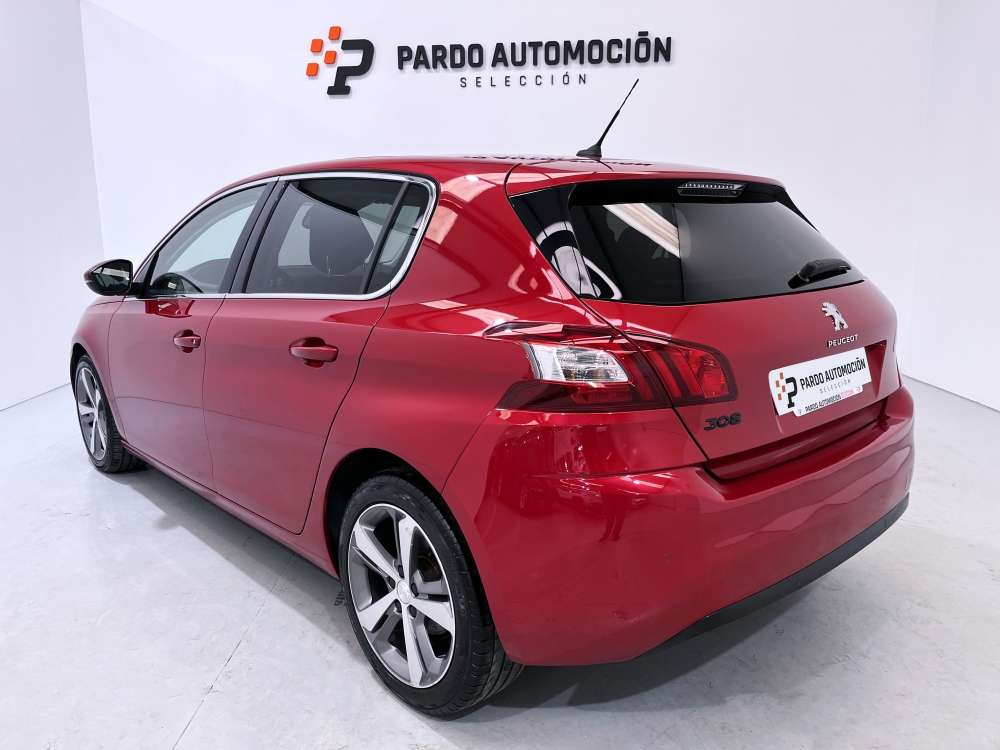 PEUGEOT 