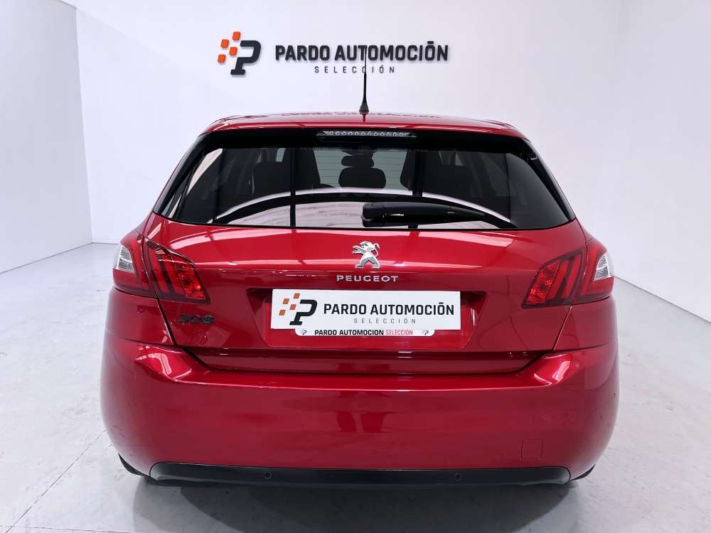 PEUGEOT 