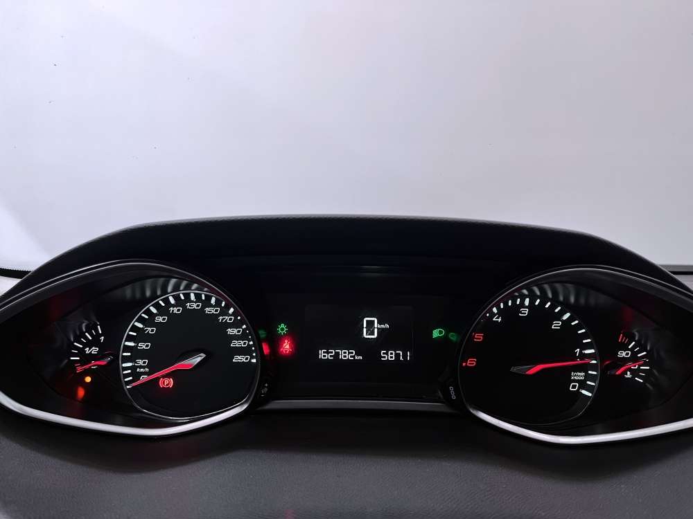 PEUGEOT 