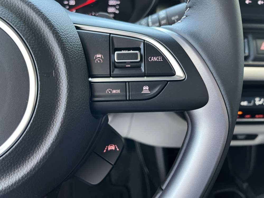 SUZUKI 