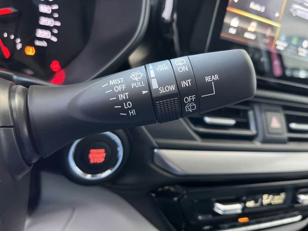 SUZUKI 