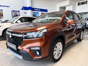 SUZUKI 
