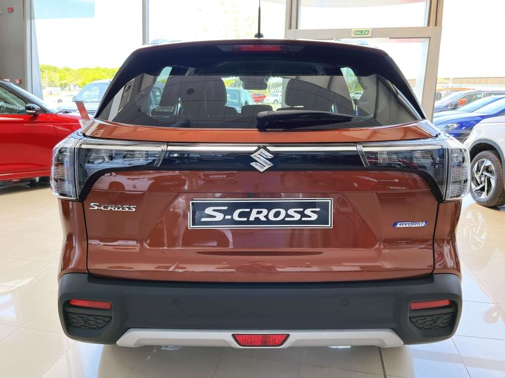 SUZUKI 