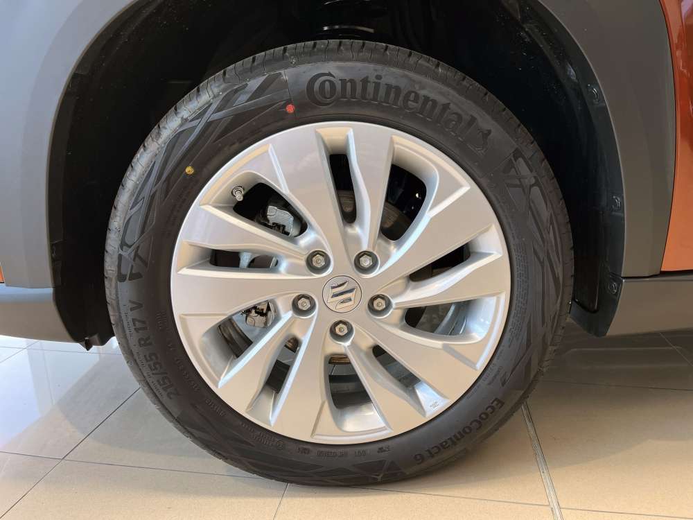 SUZUKI 