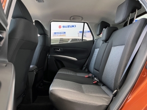 SUZUKI 