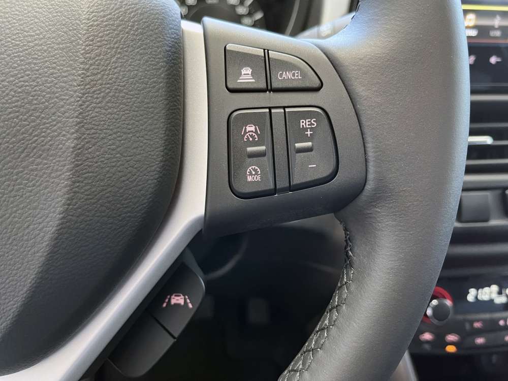 SUZUKI 