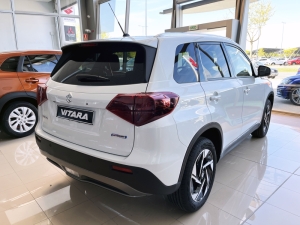 SUZUKI 