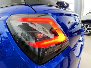 SUZUKI 