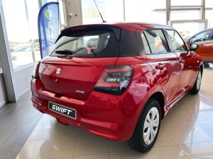 SUZUKI 