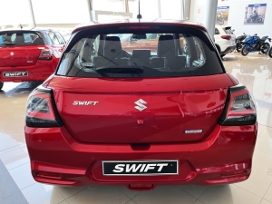 SUZUKI 