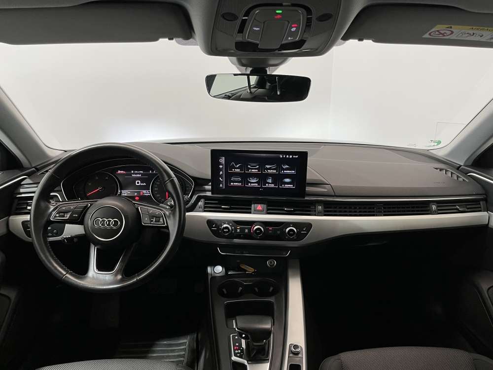 AUDI 