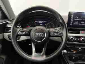 AUDI 