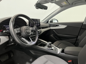 AUDI 