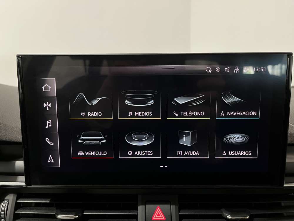 AUDI 