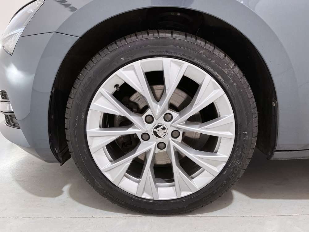 SKODA 