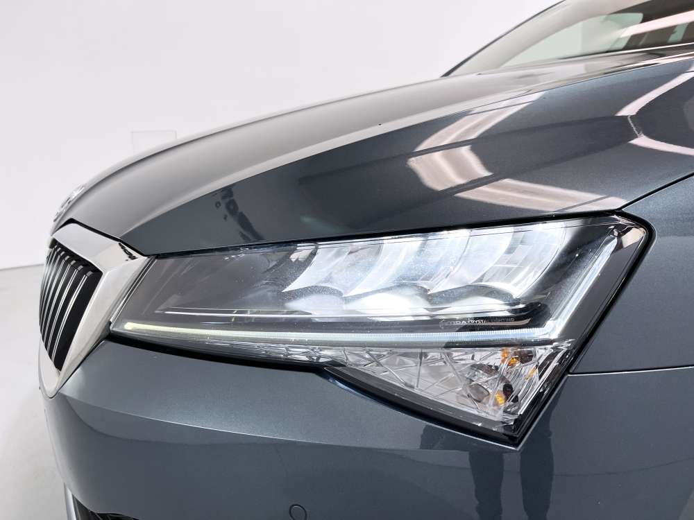 SKODA 