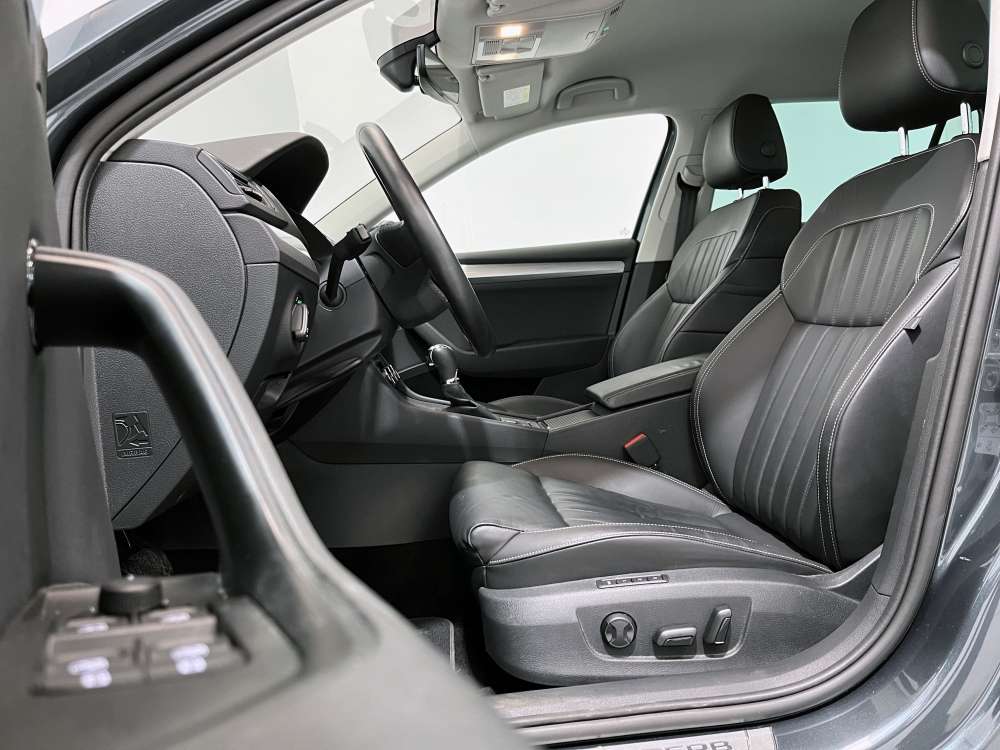SKODA 