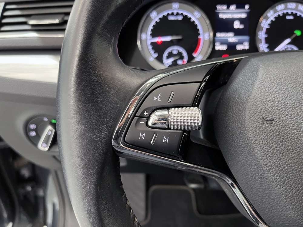 SKODA 