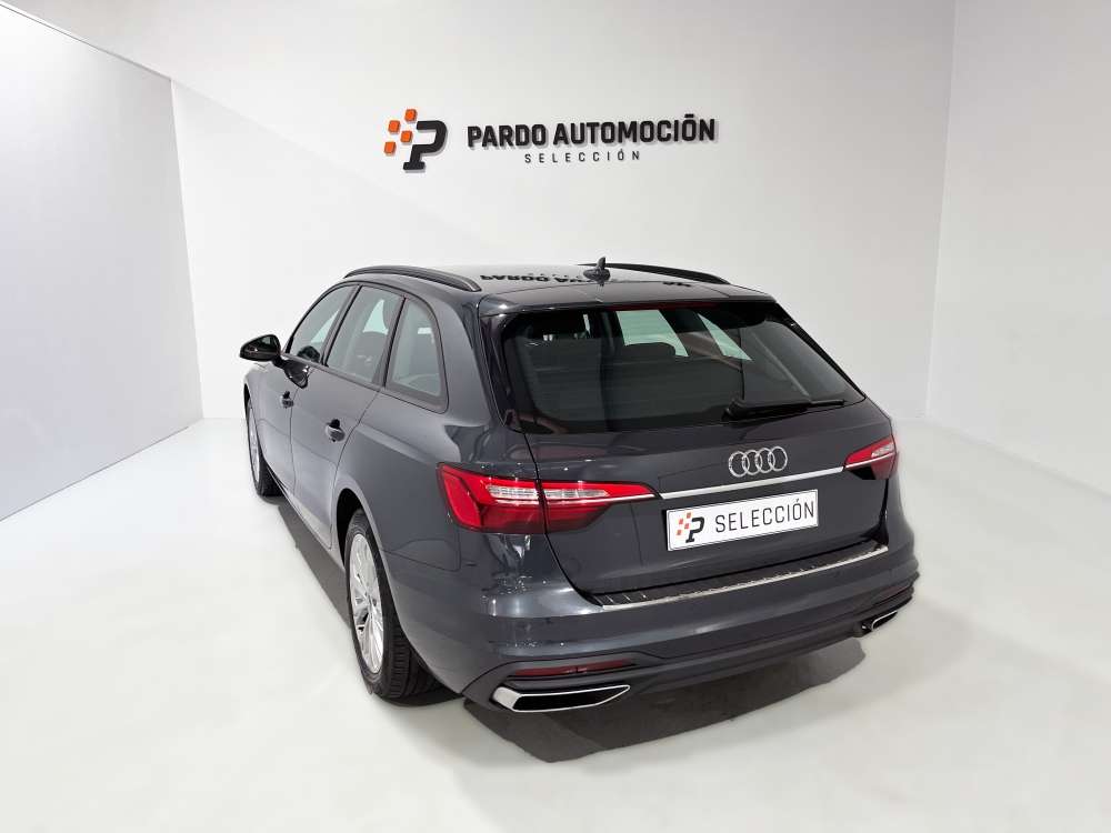 AUDI 