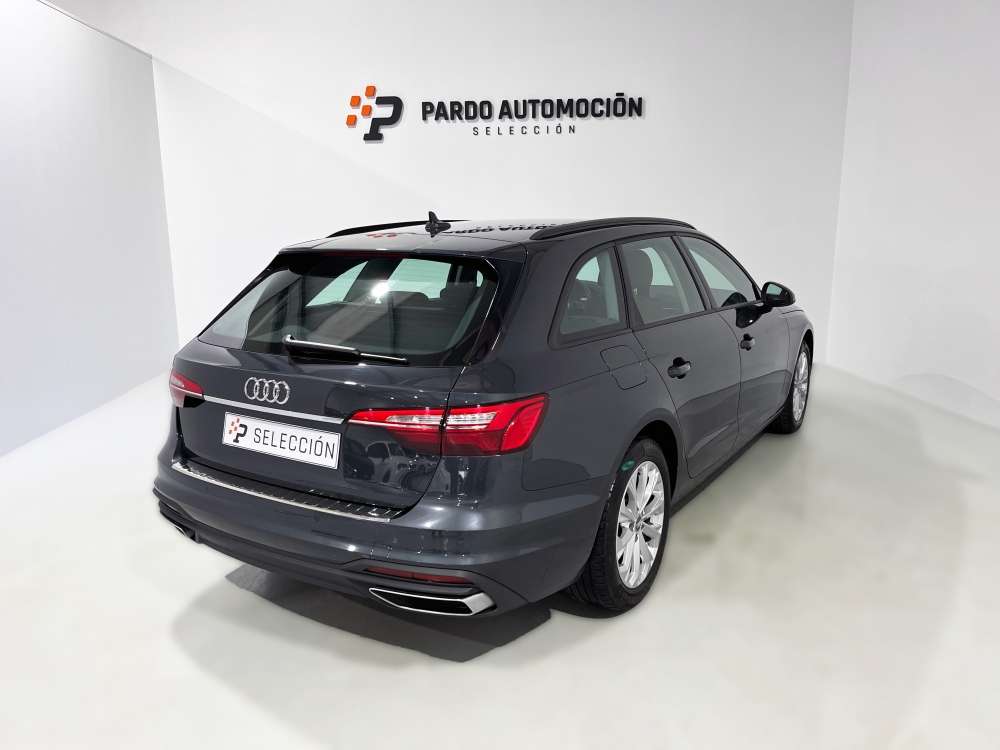 AUDI 