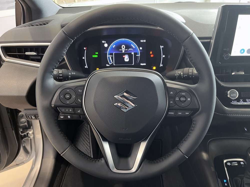 SUZUKI 