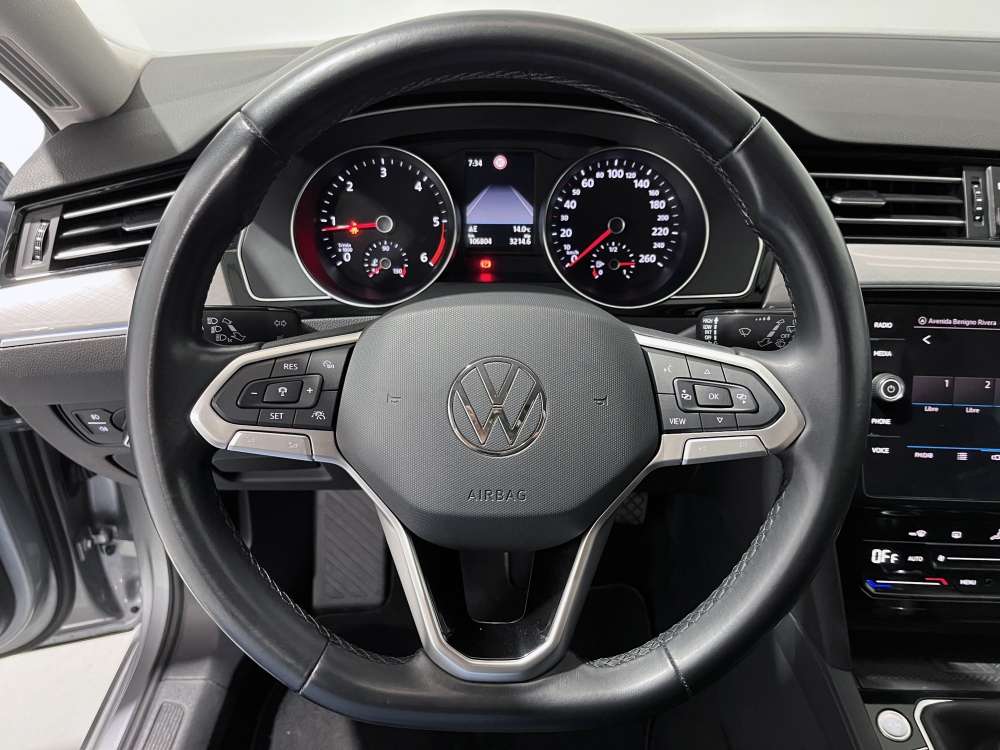 VOLKSWAGEN 
