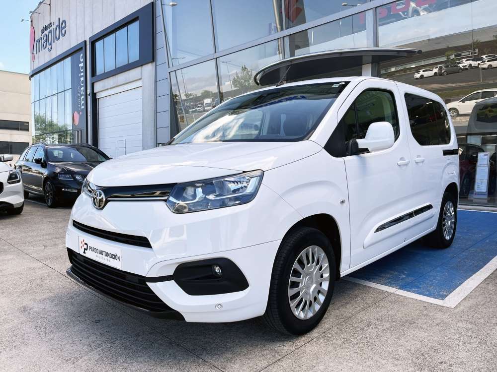 TOYOTA 