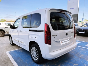 TOYOTA 