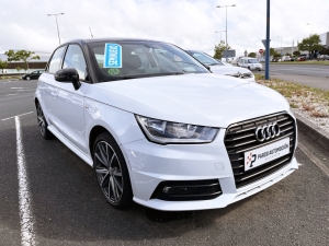 AUDI 