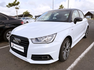 AUDI 