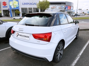 AUDI 