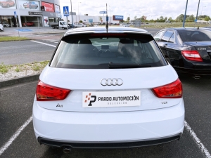 AUDI 